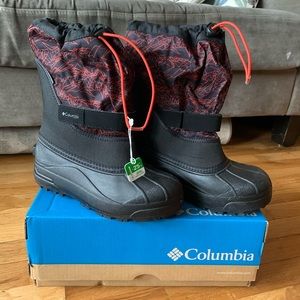 New! Columbia snow boots. Kids size 5